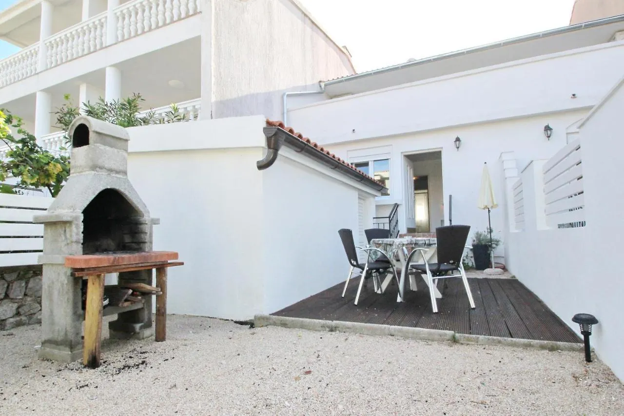 Apartments And Rooms With Parking Space Baska, Krk - 19215 Pensiune